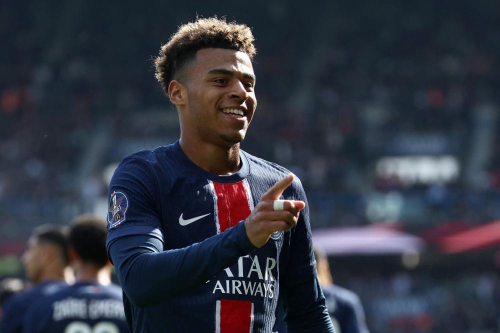 亚冬会速滑收官花滑开赛，中国队诞生多位“三冠王”.